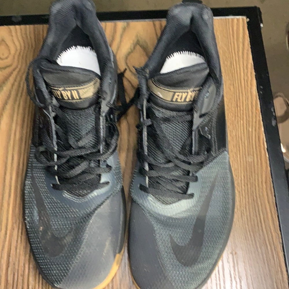 Black nike sneaker